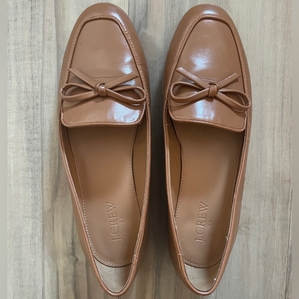 Like New Camel/Tan J.Crew Loafers with Bow Size 7.5